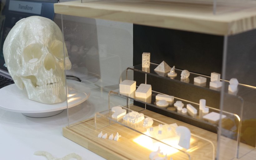 Precisely Printed Medical presented examples of high-precision 3D-printing for...