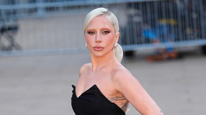 Lady Gaga arriving at the premiere of 