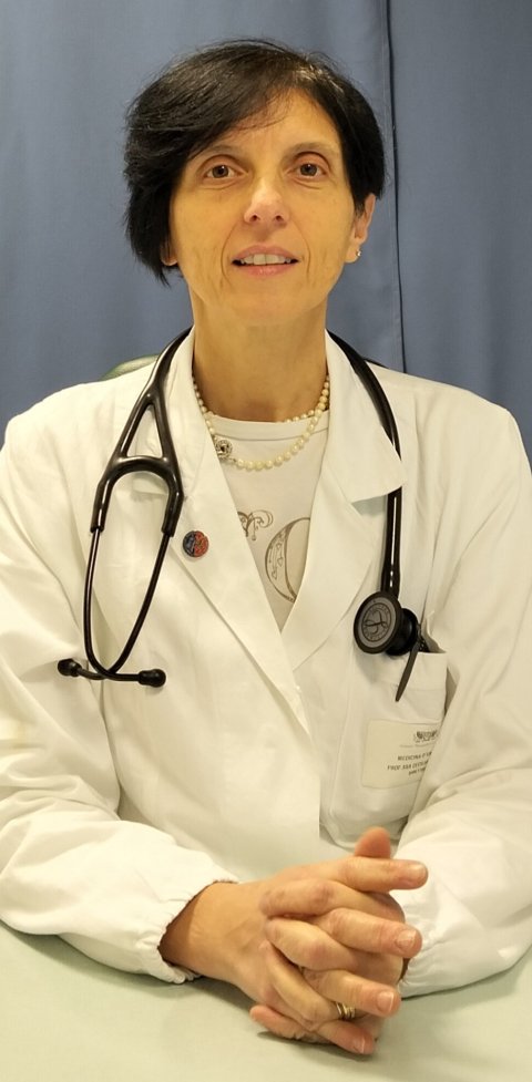 Portrait photo of Professor Cecilia Becattini