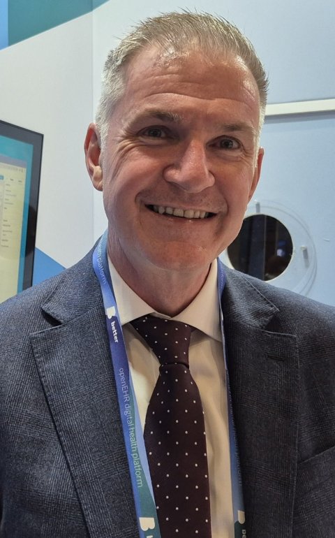 Portrait photo of Brian Murray