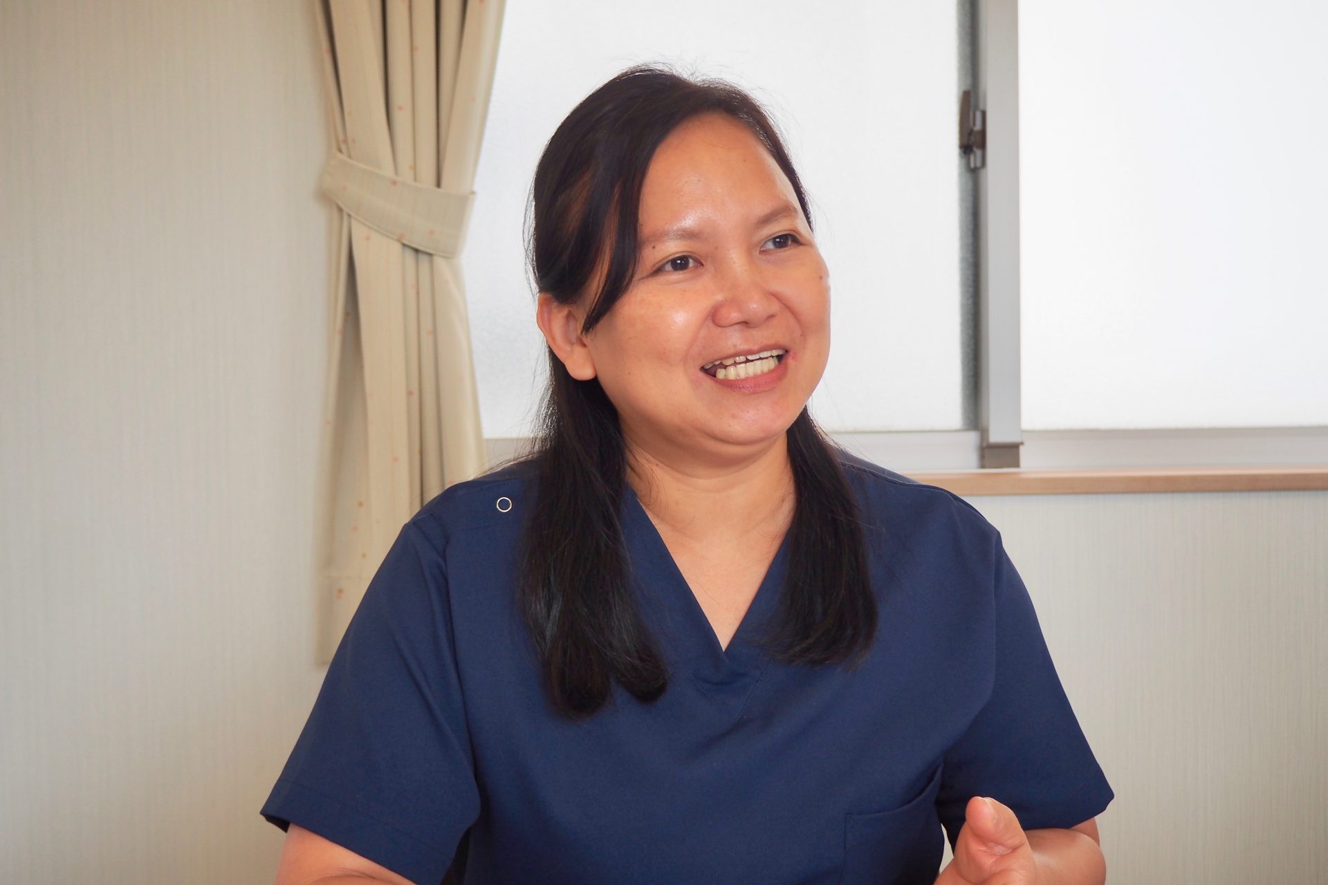 異国で、介護福祉士として働くクリセルダさんのあゆみ――フィリピンから日本へ